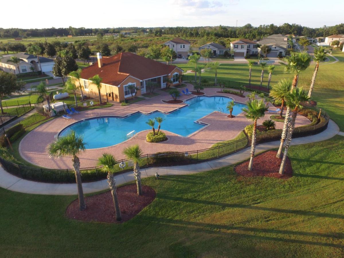 Alamo Vacation Homes Hunters Creek Exterior photo
